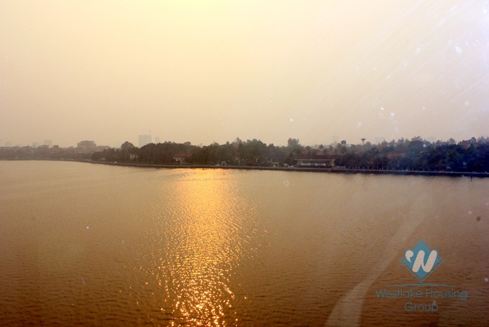Luxury apartment for rent with 2 bedrooms in Au co st, Tay Ho, Ha Noi